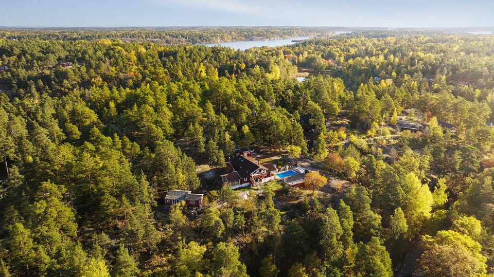 Island Villa Near Stockholm, Sweden, Offers The Best Of Nature And City